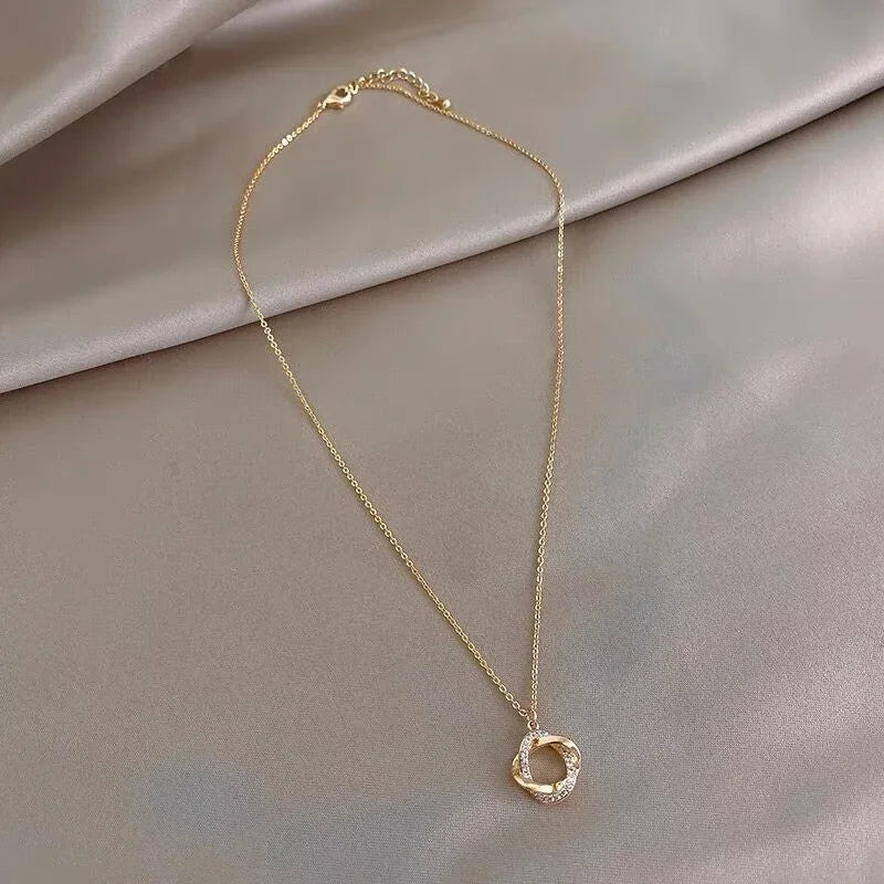 LYRA – TIMELESS NECKLACE
